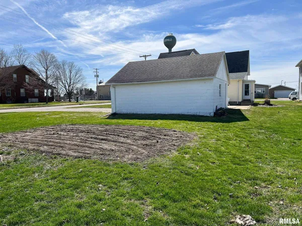$254,900 | 122 Fisk Street, Goodfield, IL 61742