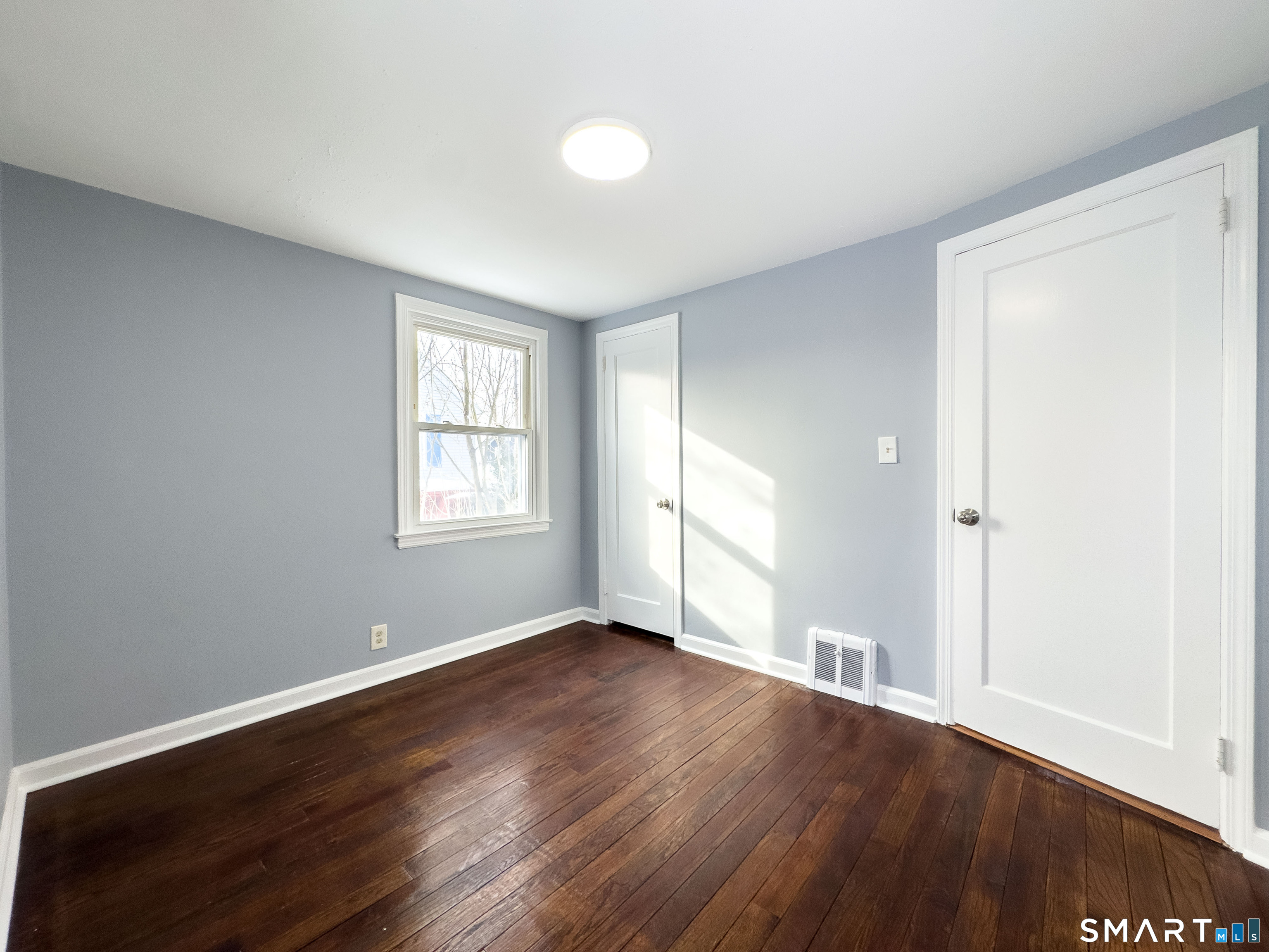 167 North Hoadley Street Naugatuck, CT 06770 - Photo 16 of 31