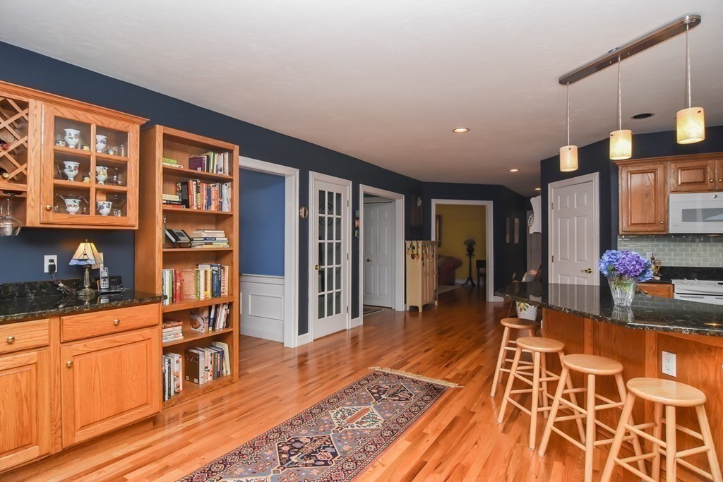88 Taylor Road Marlborough, MA 01752 - Photo 12 of 41 Gallery Image 12