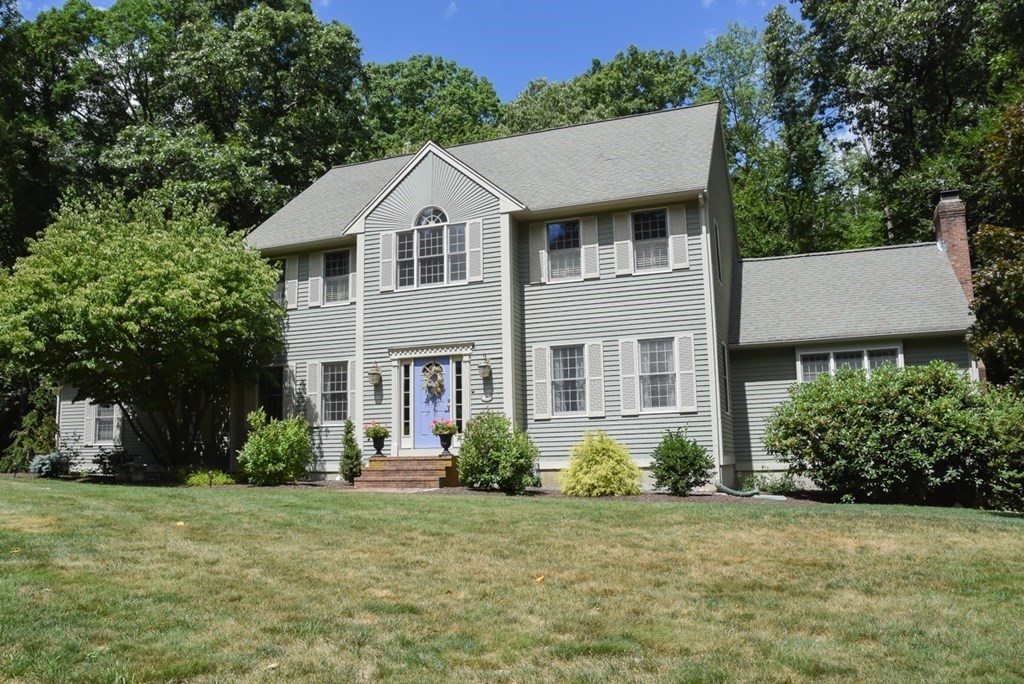 88 Taylor Road Marlborough, MA 01752 - Photo 2 of 41 Gallery Image 2