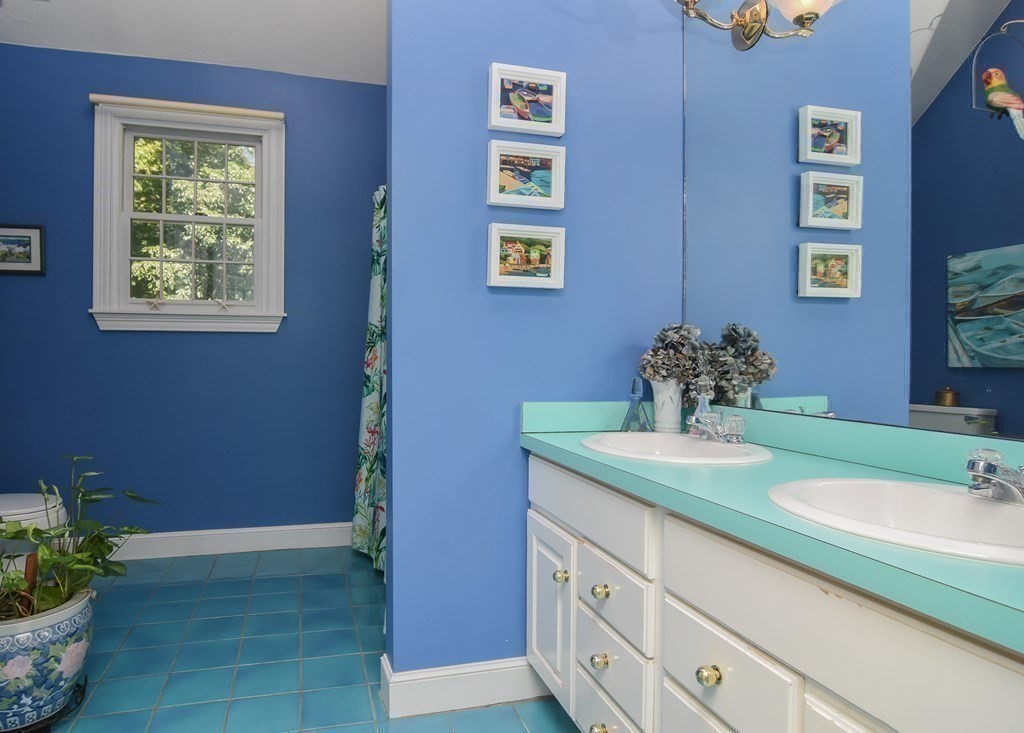 88 Taylor Road Marlborough, MA 01752 - Photo 33 of 41 Gallery Image 33