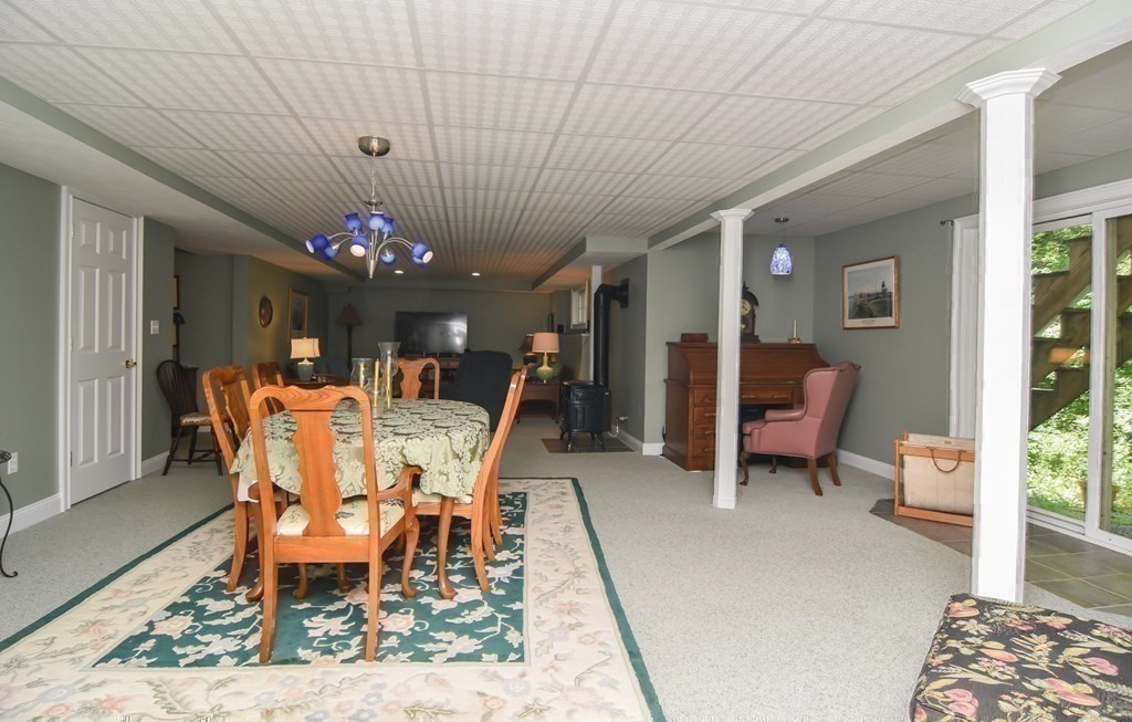 88 Taylor Road Marlborough, MA 01752 - Photo 36 of 41 Gallery Image 36