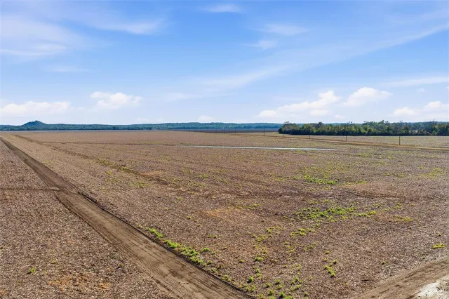 $1,295,068 | 264 County Road 264, Cameron, TX 76520