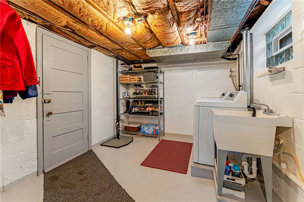 495 Old Farm Road Pittsburgh, PA 15228 - Photo 20 of 25 a view of storage and utility room