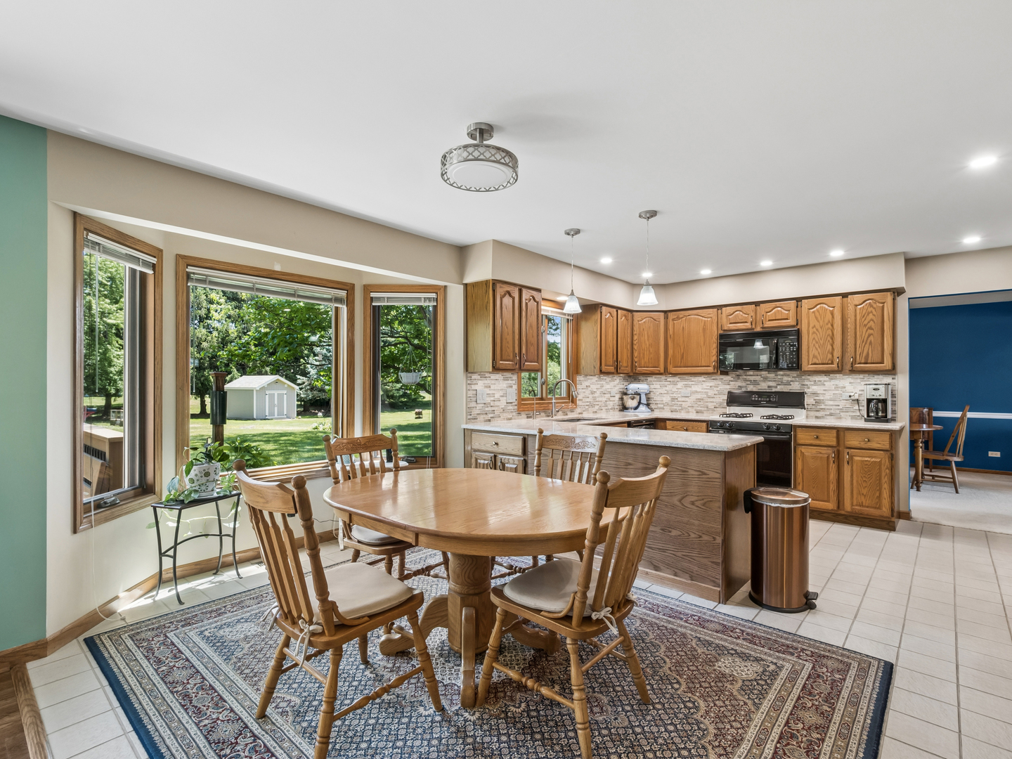 8814 Galleria Court Spring Grove, IL 60081 - Photo 8 of 31