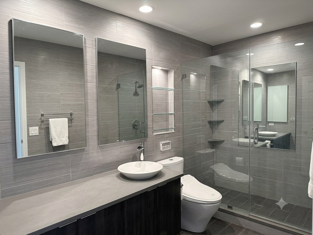 39 Lawrence Street, Unit 4 Boston, MA 02116 - Photo 6 of 9