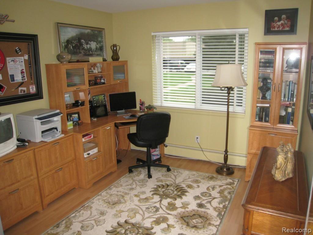 BEDROOM #2.jpg