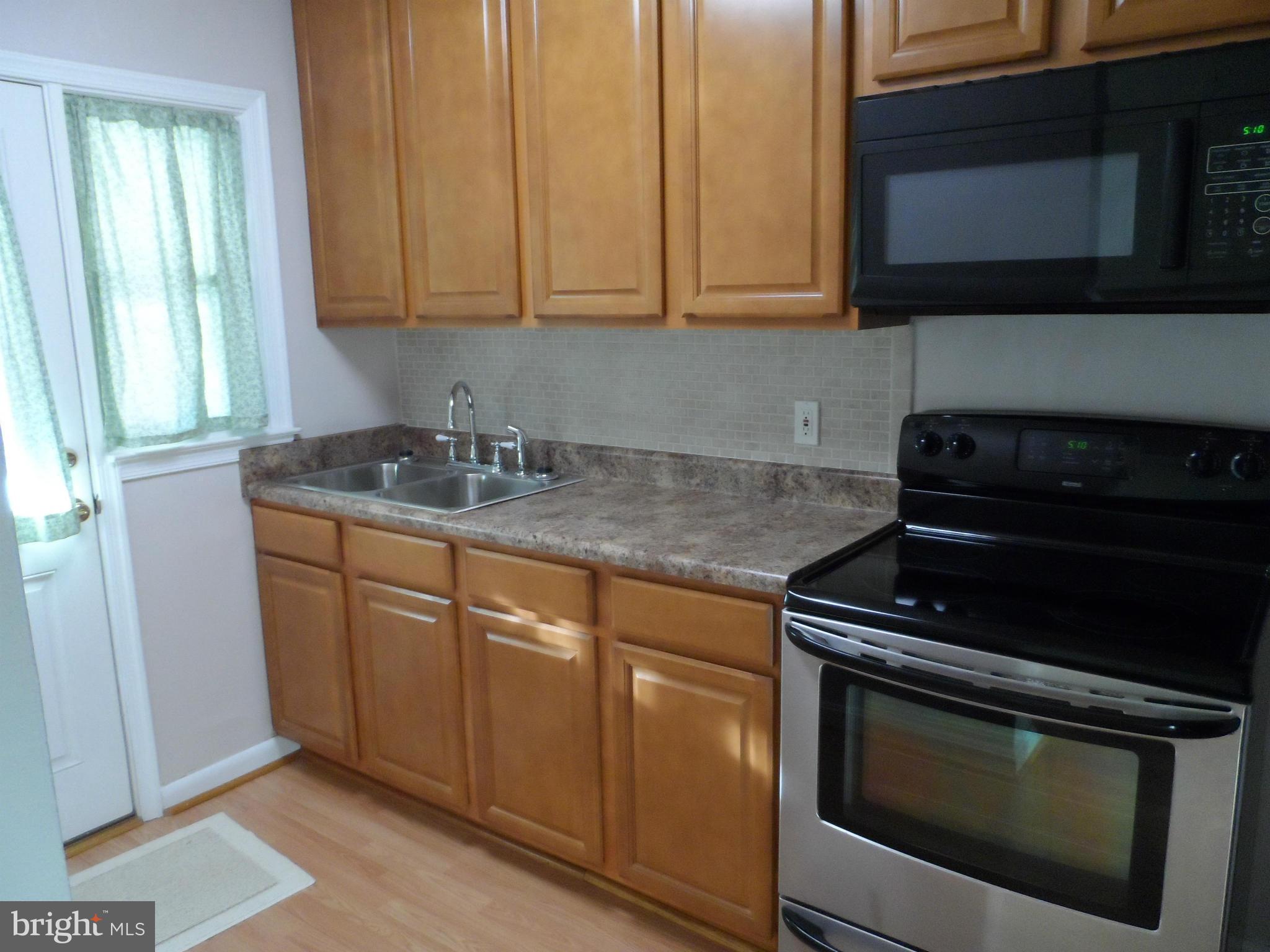 4432 Norfen Road Baltimore, MD 21227 - Photo 5 of 15 Kitchen