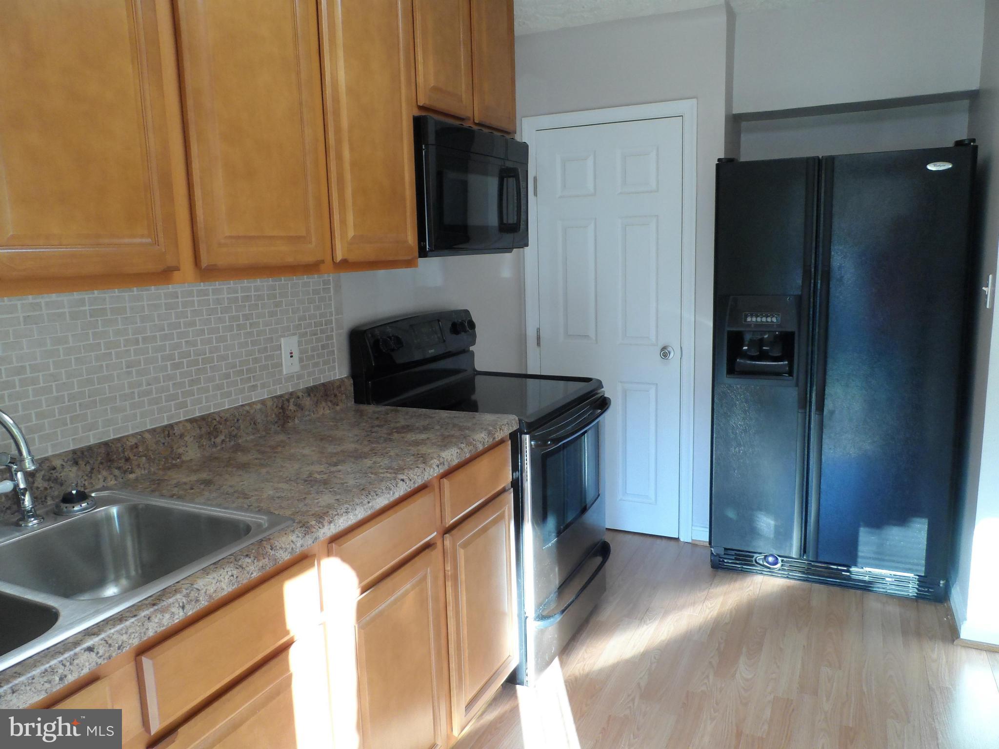 4432 Norfen Road Baltimore, MD 21227 - Photo 6 of 15 Kitchen
