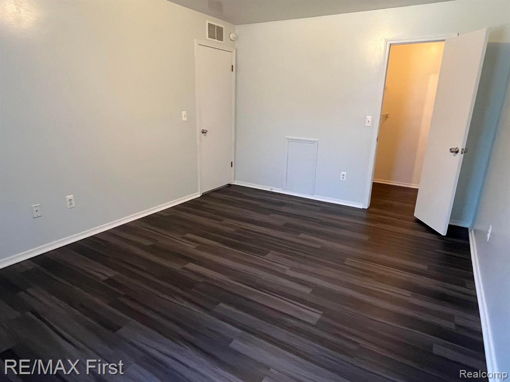 286 East Thirteen Mile Road, Unit 101 Madison Heights, MI 48071 - Photo 8 of 18