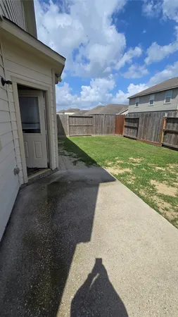 $2,000 | 14819 Isle Of Pines Court, Houston, TX 77049