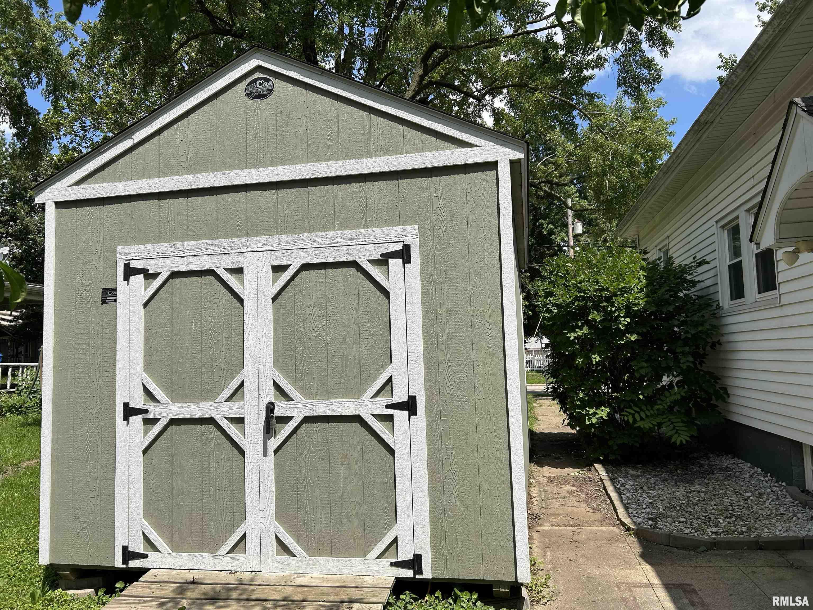 211 South Main Street Athens, IL 62613 - Photo 19 of 19 Gallery Image 19