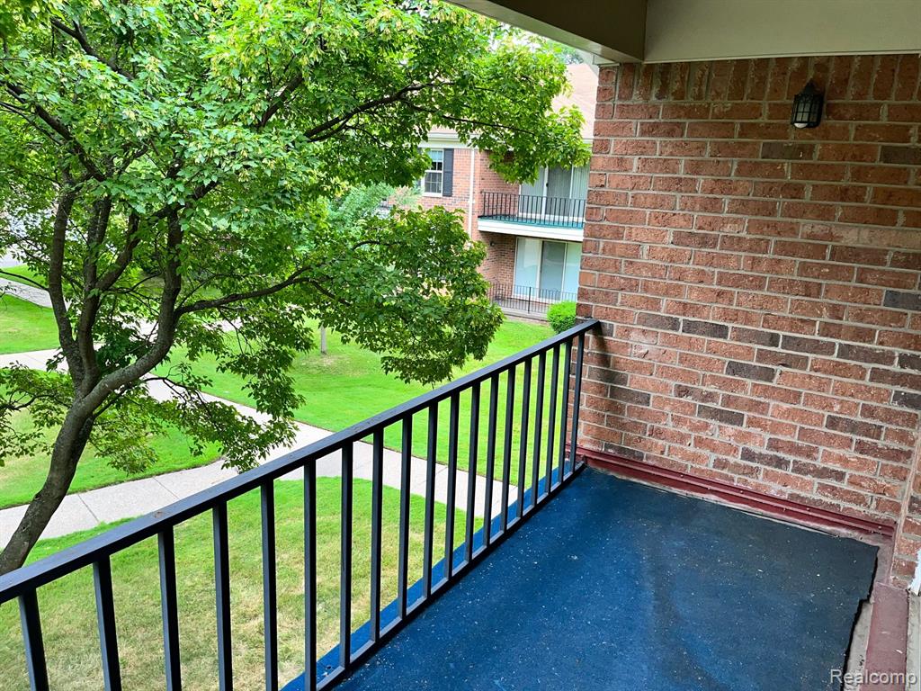 29652 Middlebelt Road, Unit 2403 Farmington, MI 48334 - Photo 13 of 23