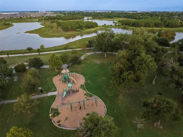 $325,000 | 2206 Cambridge Dale Court, Katy, TX 77493