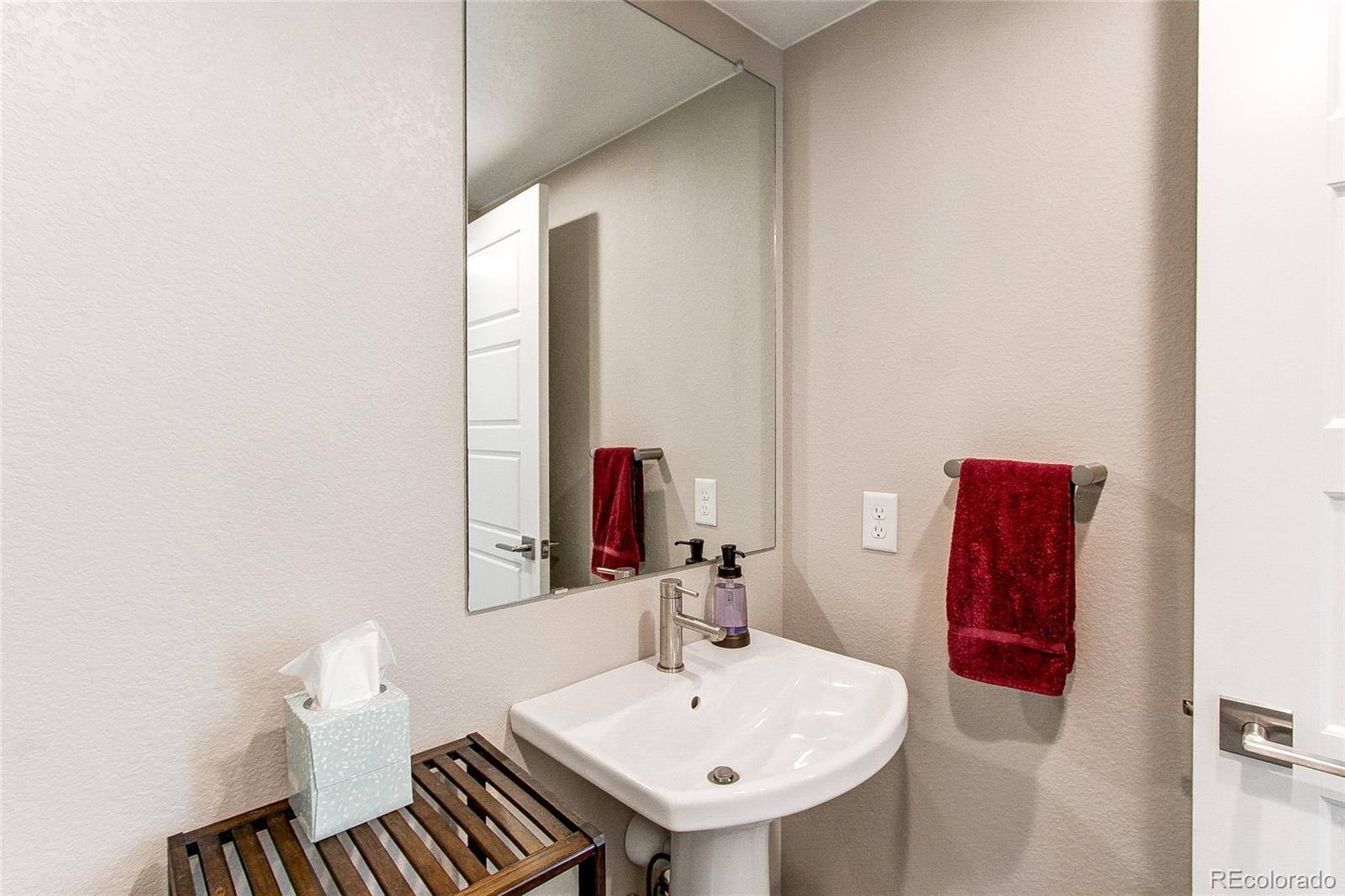 8984 Ramblestone Street Highlands Ranch, CO 80129 - Photo 21 of 37 Gallery Image 21