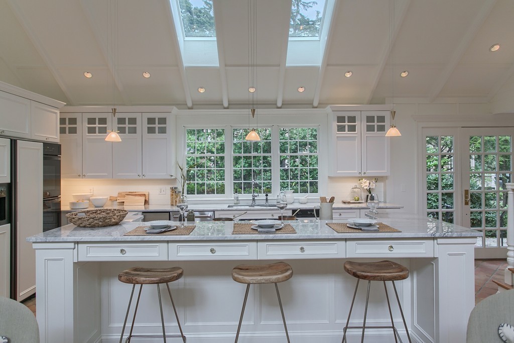 112 Sudbury Road Concord, MA 01742 - Photo 10 of 29 Gallery Image 10