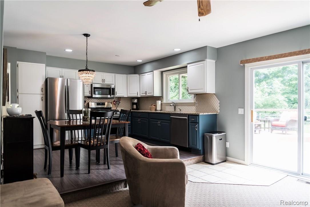 769 Buckingham Road Canton, MI 48188 - Photo 17 of 26 JRP_7757-HDR.jpg