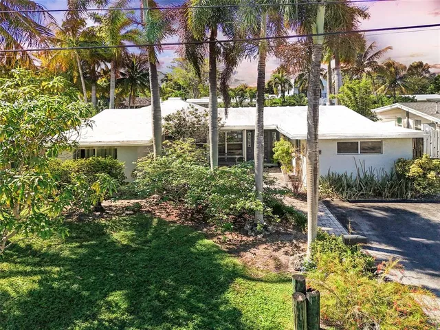 a view of a garden with pathway