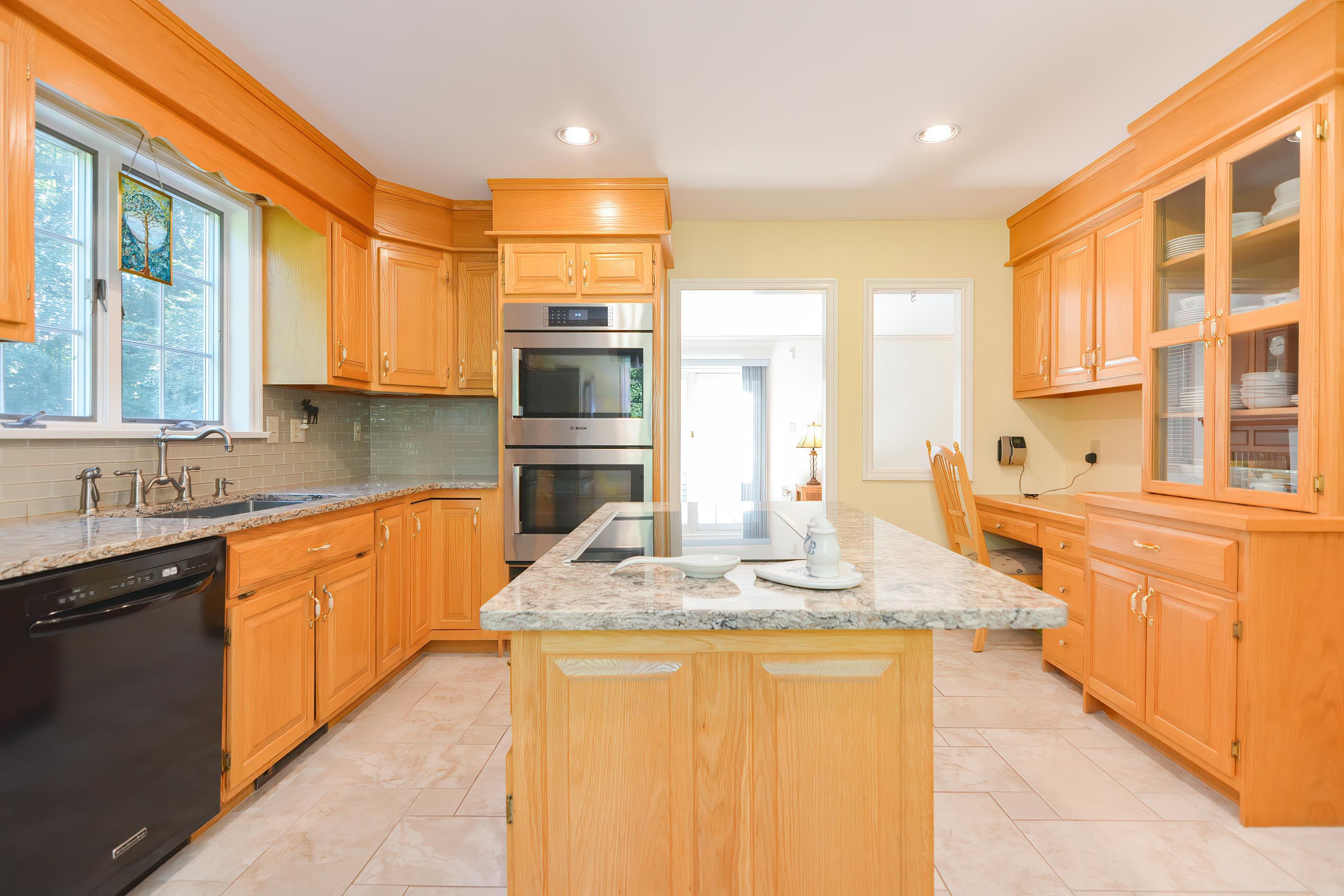 5 Bedros Street Windham, NH 03087 - Photo 3 of 33