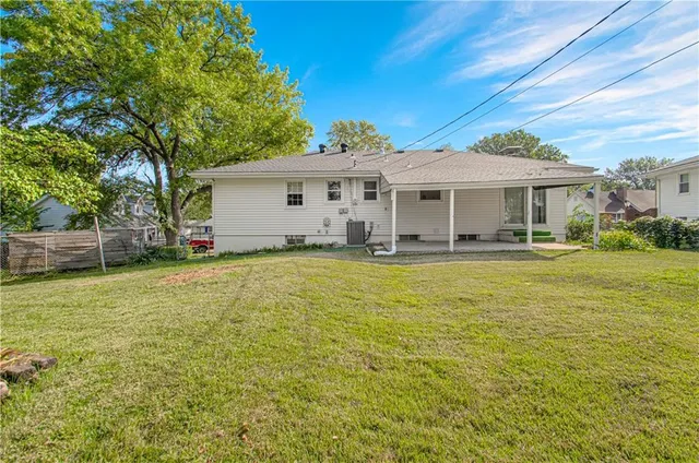 $235,000 | 12912 Bristol Circle, Grandview, MO 64030