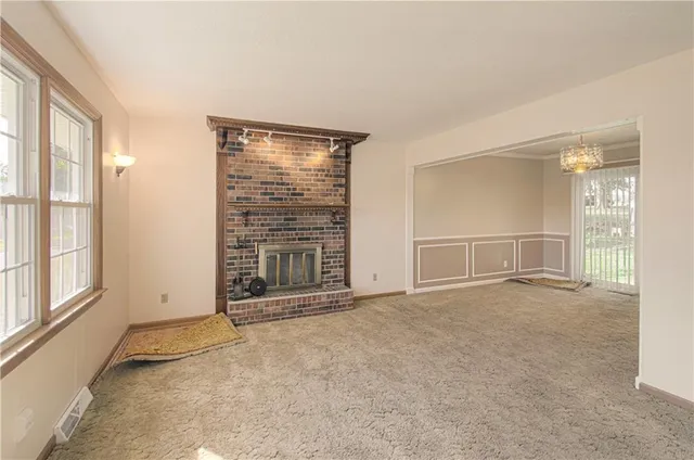 $235,000 | 12912 Bristol Circle, Grandview, MO 64030