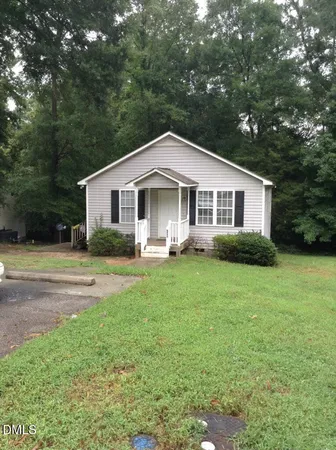 $1,600 | 200 North Franklin Street, Wake Forest, NC 27587