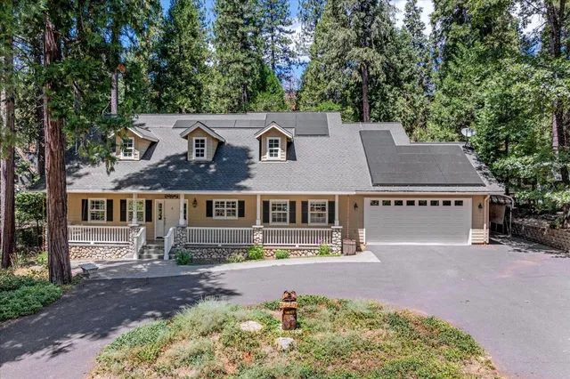 front view of house with a yard