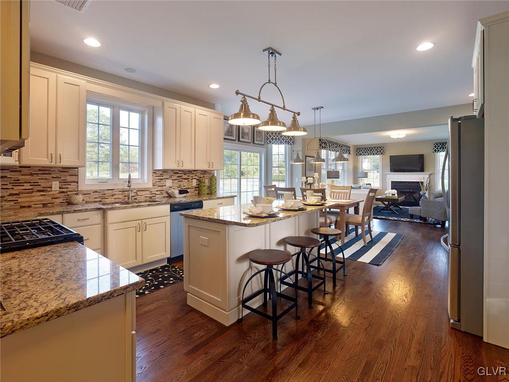 4595 Fairway Road Bethlehem, PA 18020 - Photo 10 of 18 Gallery Image 10