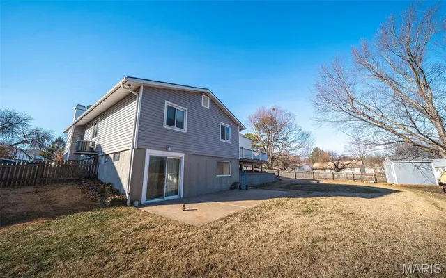 $250,000 | 1003 Fernwood Trail Court, Florissant, MO 63031