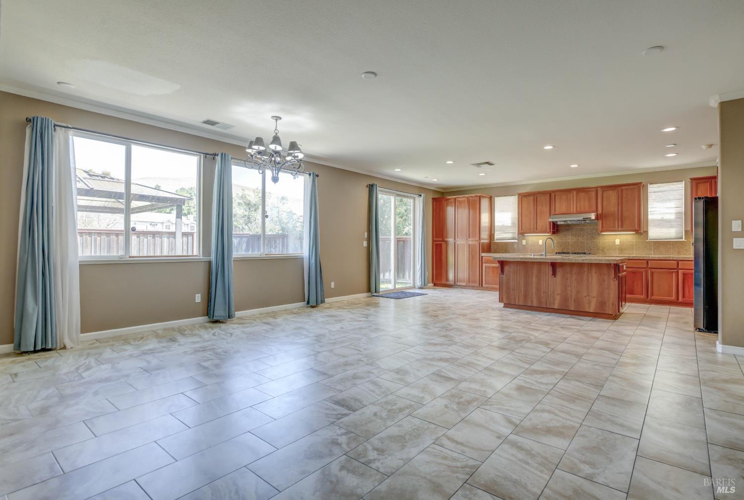 2418 Ridgewood Circle Fairfield, CA 94534 - Photo 18 of 53