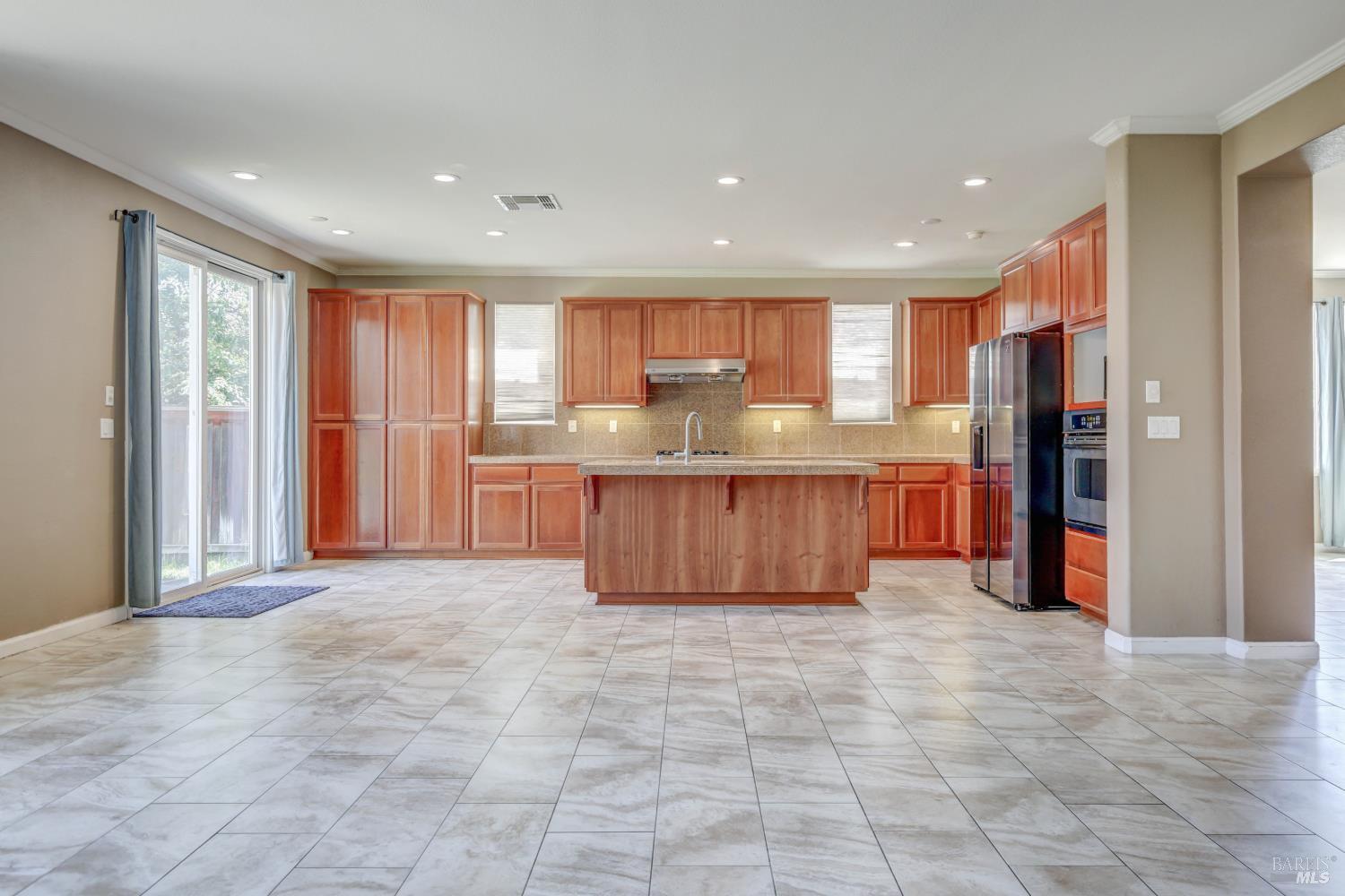 2418 Ridgewood Circle Fairfield, CA 94534 - Photo 22 of 53