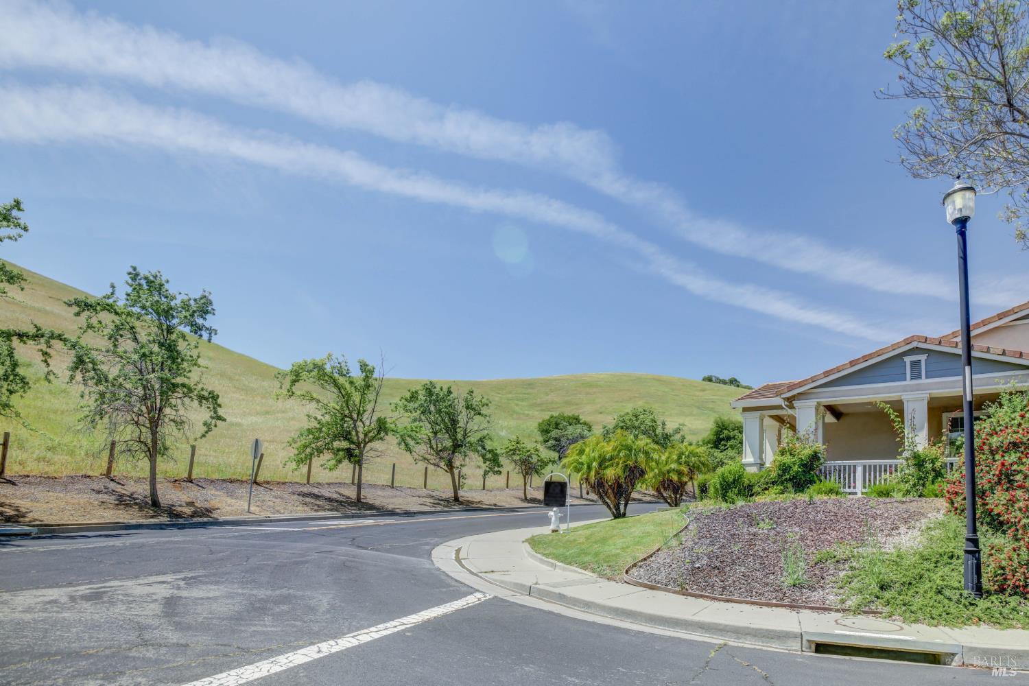 2418 Ridgewood Circle Fairfield, CA 94534 - Photo 3 of 53