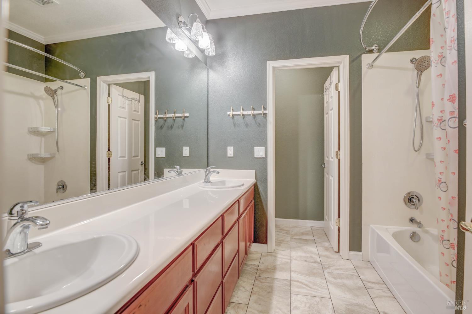 2418 Ridgewood Circle Fairfield, CA 94534 - Photo 32 of 53