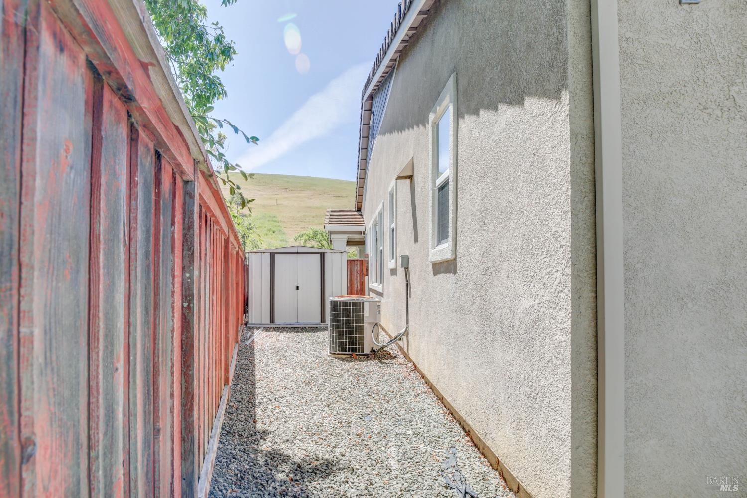 2418 Ridgewood Circle Fairfield, CA 94534 - Photo 38 of 53