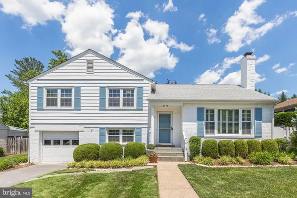 $900,000 | 4509 Clearbrook Lane, Kensington, MD 20895