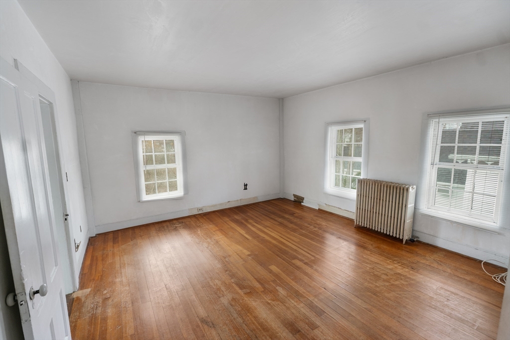 37 East Main Street Georgetown, MA 01833 - Photo 13 of 26