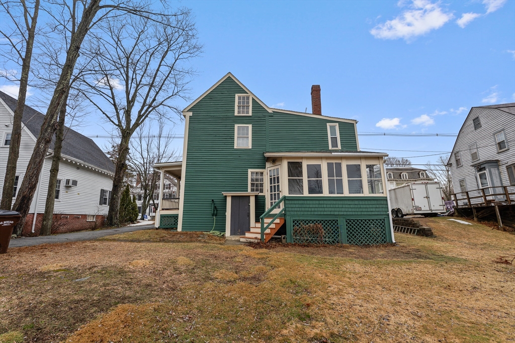 37 East Main Street Georgetown, MA 01833 - Photo 4 of 26