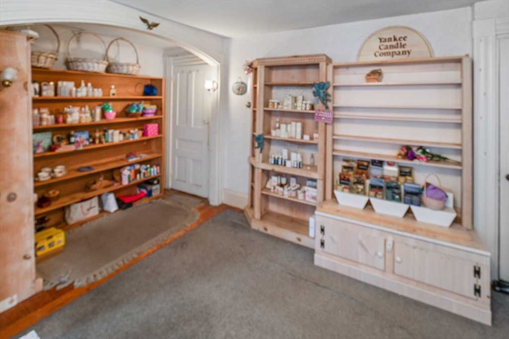 37 East Main Street Georgetown, MA 01833 - Photo 10 of 26