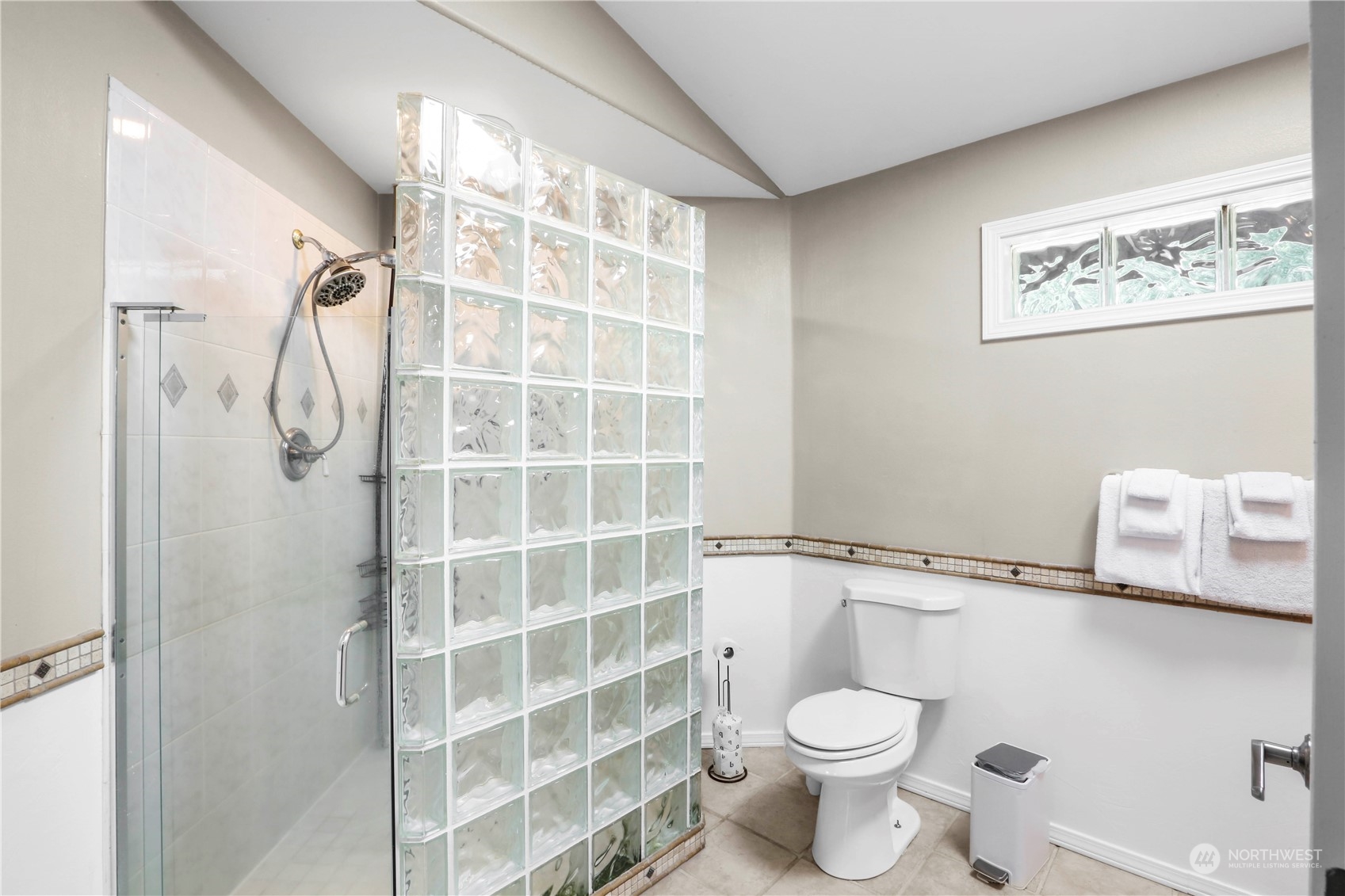 15729 Mountain View Road Mount Vernon, WA 98274 - Photo 27 of 40 Gallery Image 27