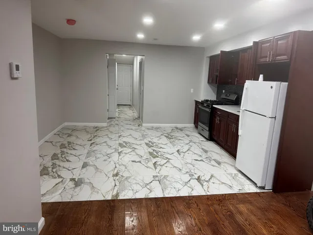 $1,600 | 810 McDowell Avenue, Chester, PA 19013