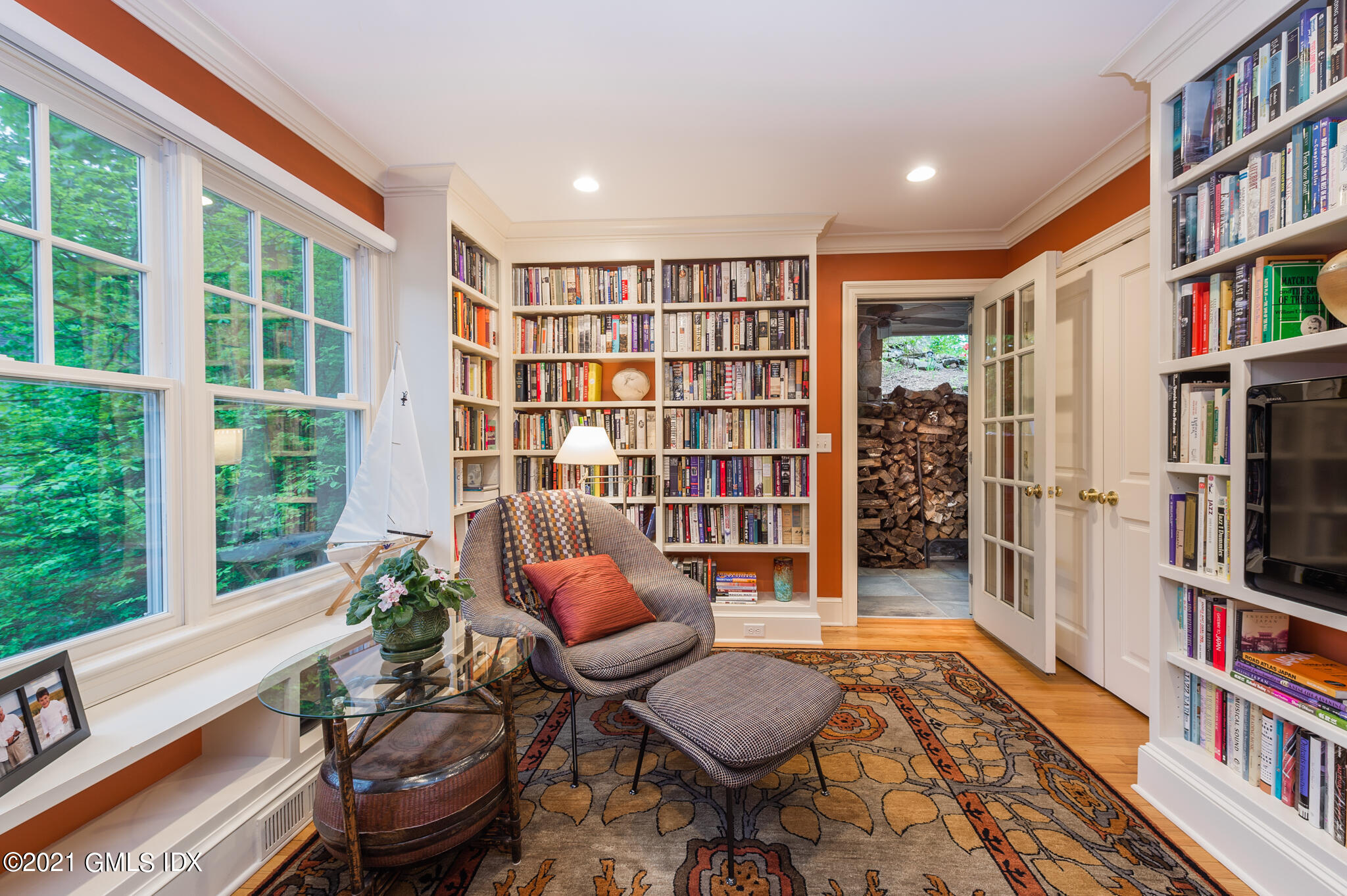 6 Sheldrake Road Greenwich, CT 06830 - Photo 11 of 18 Library 4