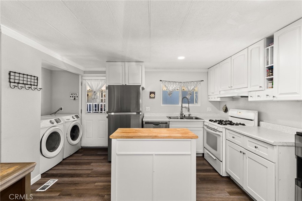 15181 Van Buren Boulevard, Unit 74 Riverside, CA 92504 - Photo 9 of 42
