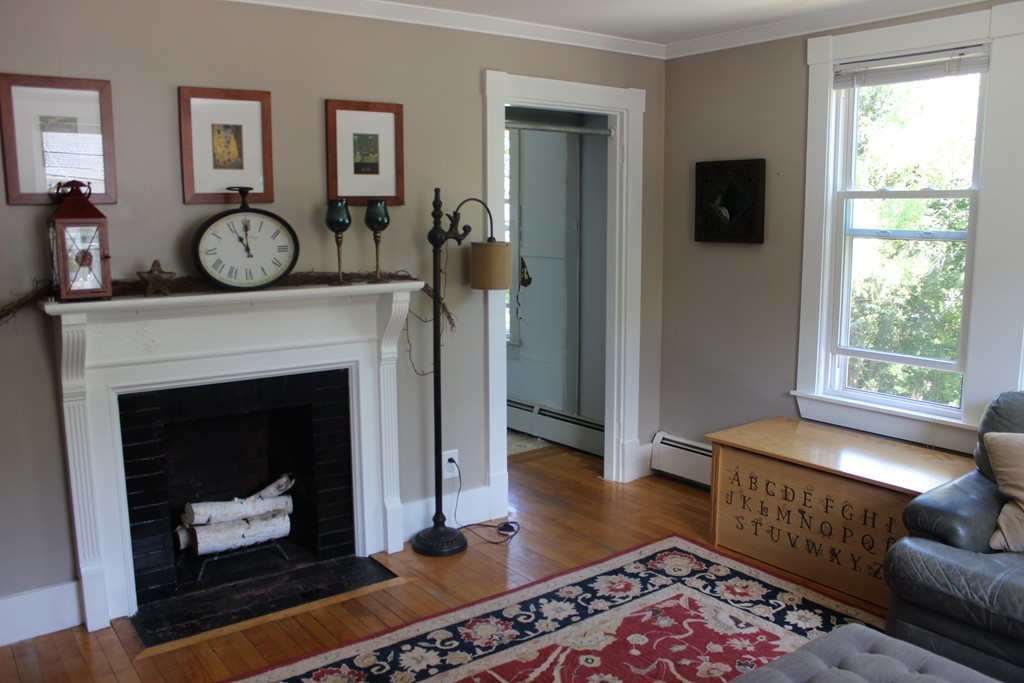363 Concord Road Billerica, MA 01821 - Photo 2 of 11