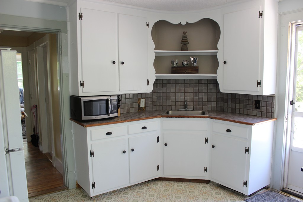 363 Concord Road Billerica, MA 01821 - Photo 6 of 11