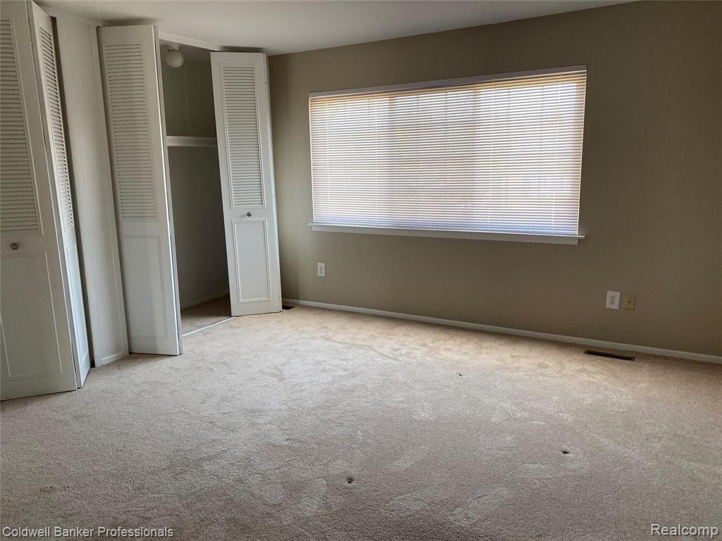32292 West 12 Mile Road, Unit 38 Farmington Hills, MI 48334 - Photo 9 of 22