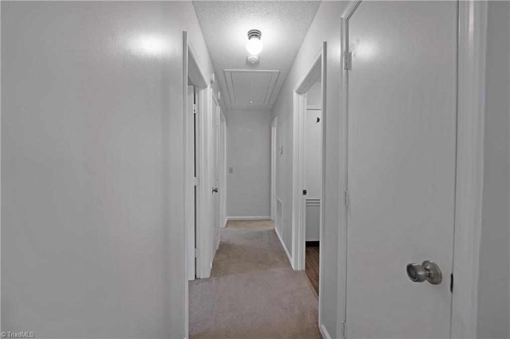 5639 Hornaday Road, Unit H Greensboro, NC 27409 - Photo 11 of 21 Gallery Image 11