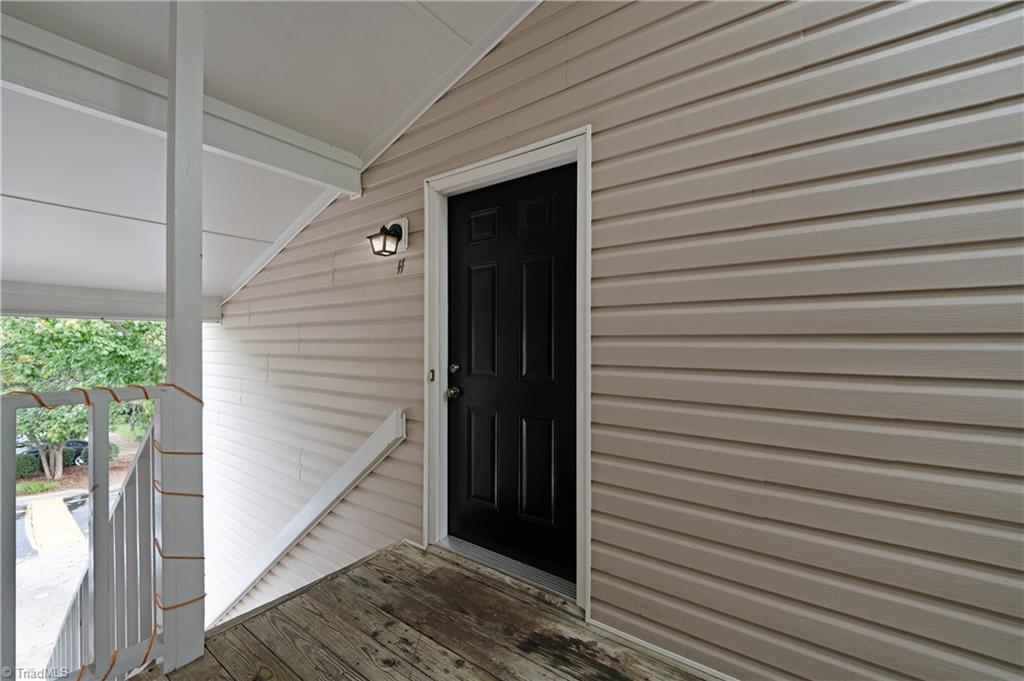 5639 Hornaday Road, Unit H Greensboro, NC 27409 - Photo 4 of 21 Gallery Image 4