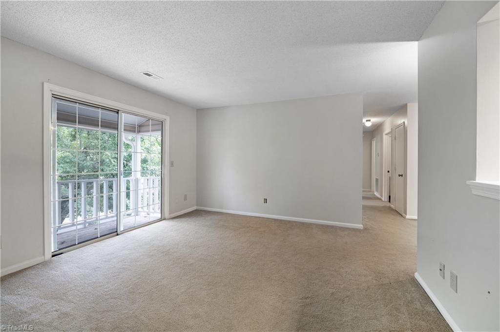 5639 Hornaday Road, Unit H Greensboro, NC 27409 - Photo 5 of 21 Gallery Image 5