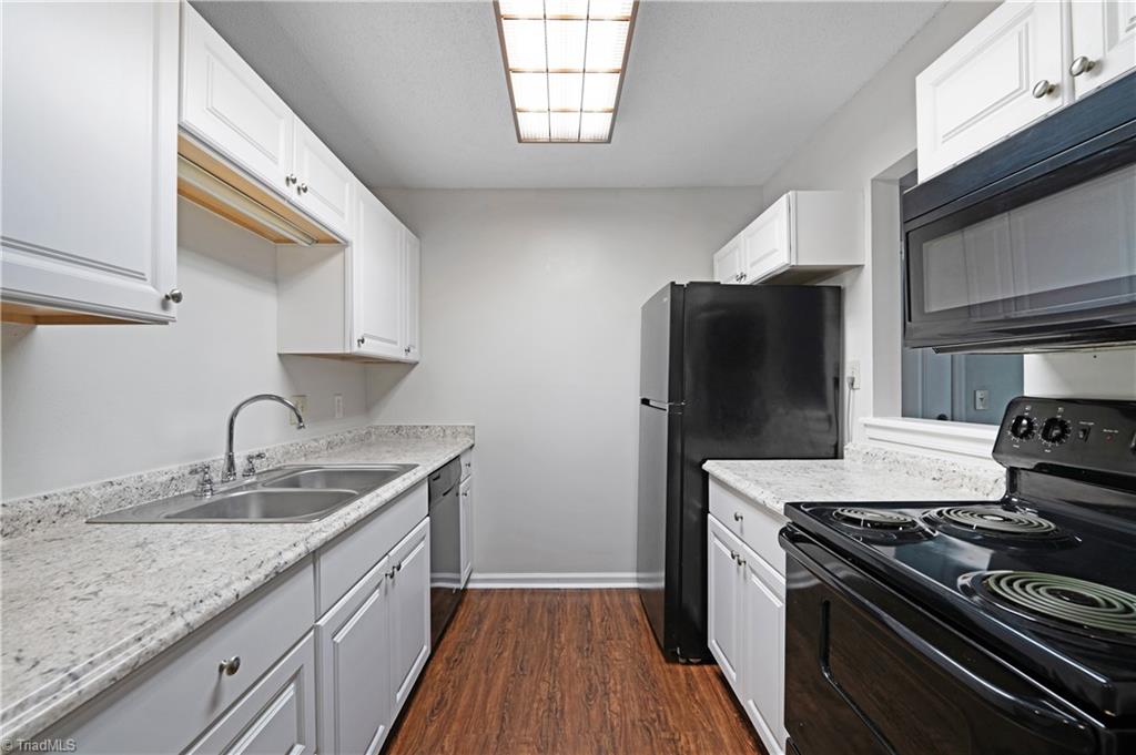 5639 Hornaday Road, Unit H Greensboro, NC 27409 - Photo 8 of 21 Gallery Image 8