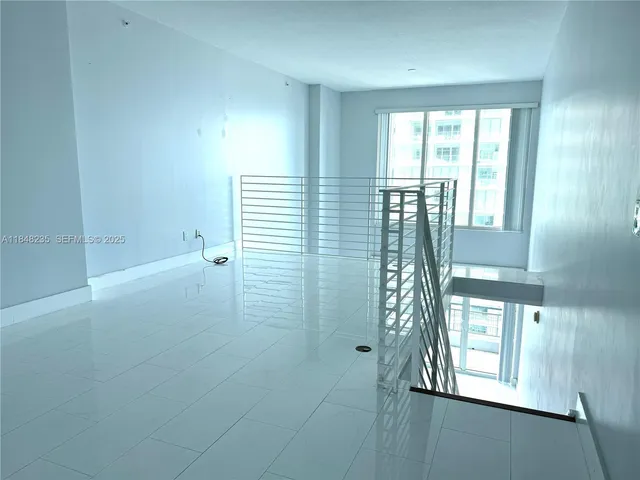 a view of entryway with a window